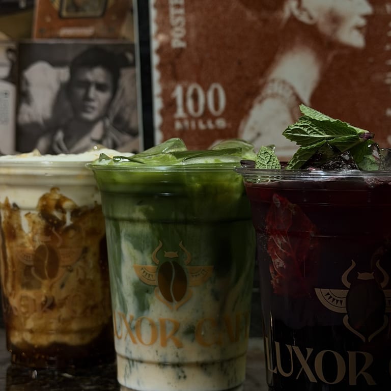 Luxor Signature Lattes